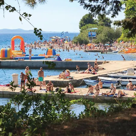 2 Bedroom Beautiful In Popovici Popovici (Sibenik-Knin)