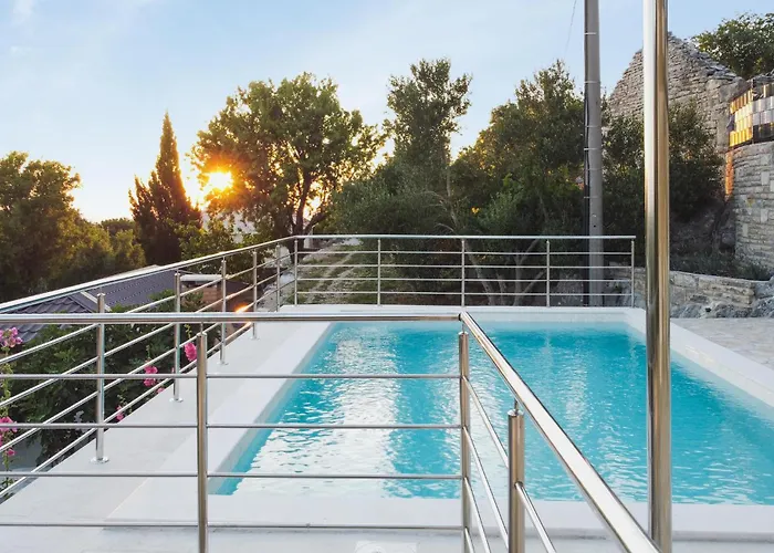 בית נופש 2 Bedroom Beautiful In Popovici *