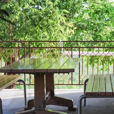 2 Bedroom Beautiful In Popovici Ferienhaus Popovici (Sibenik-Knin)