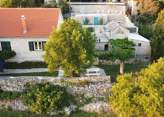 度假居 2 Bedroom Beautiful In Popovici Popovici (Sibenik-Knin)
